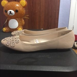 DollHouse Flats w/ Flower Embroider - Beige, Nude
